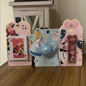 Alice in Wonderland 3 pc Lip Gloss in cute packaging